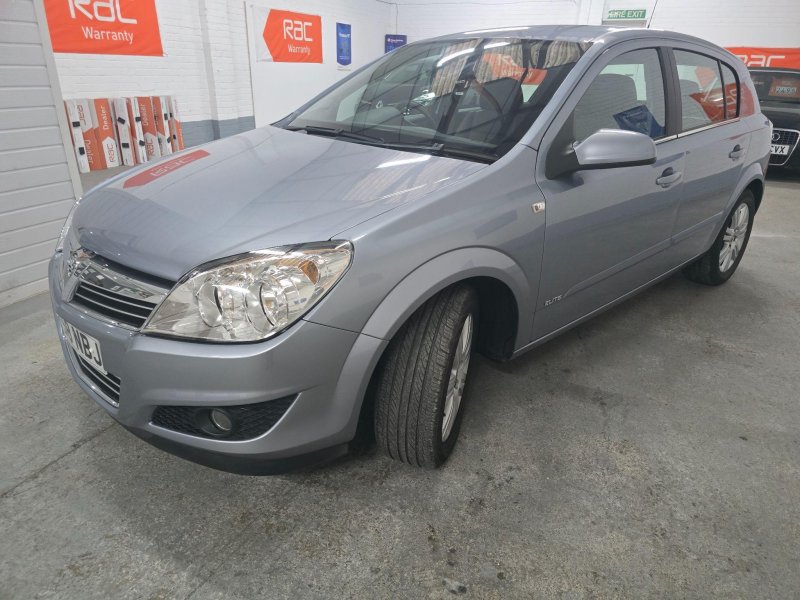 VAUXHALL ASTRA