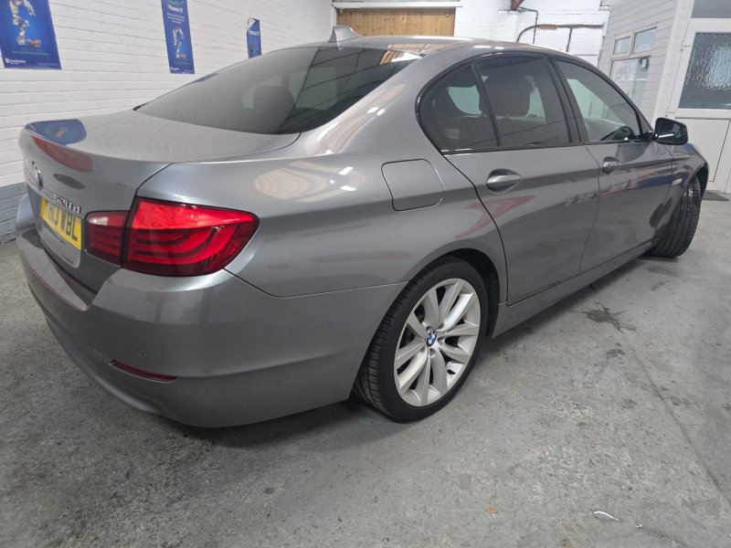 BMW 5 SERIES