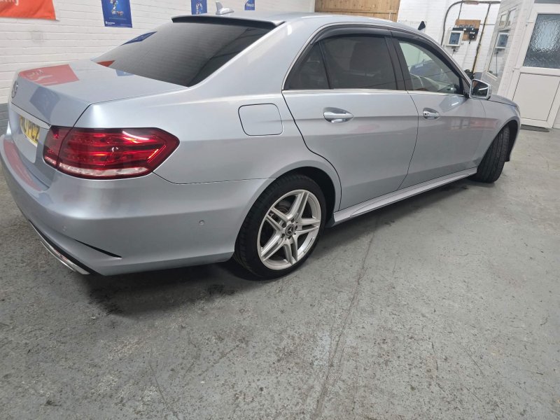 MERCEDES-BENZ E CLASS
