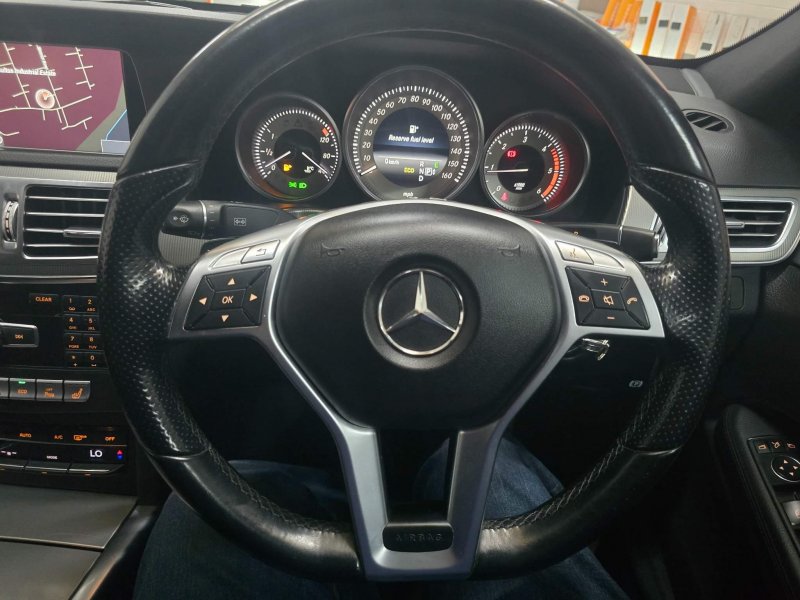 MERCEDES-BENZ E CLASS