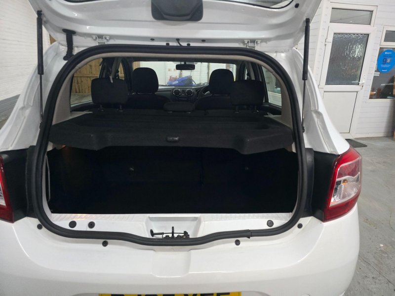 DACIA SANDERO