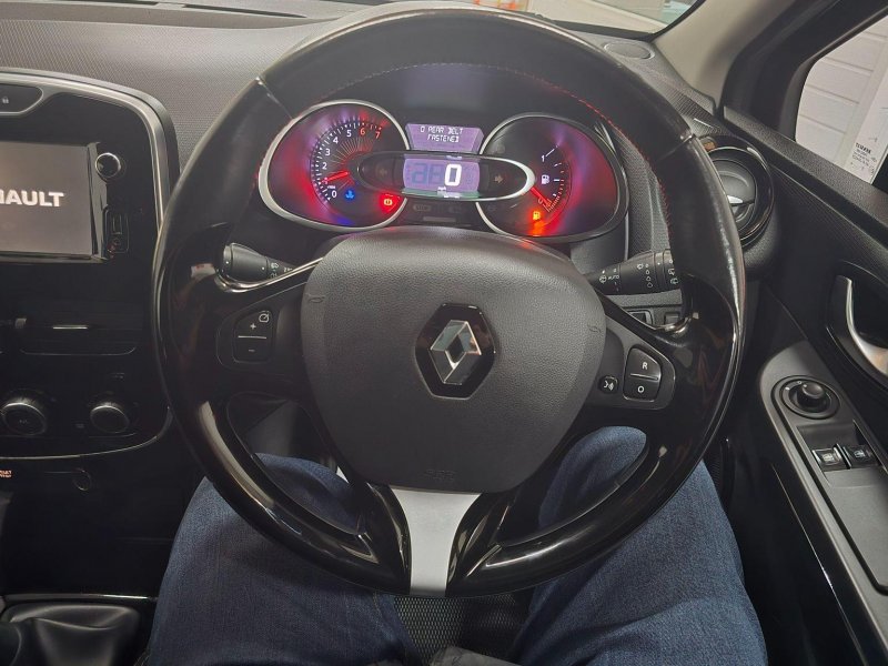 RENAULT CLIO