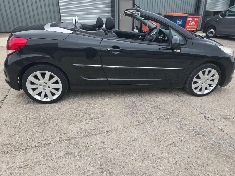 PEUGEOT 207 CC