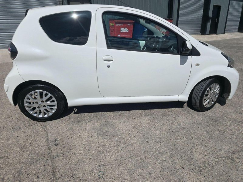 TOYOTA AYGO