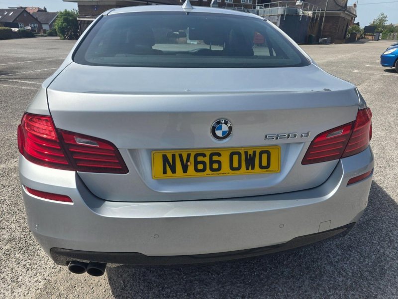 BMW 5 SERIES