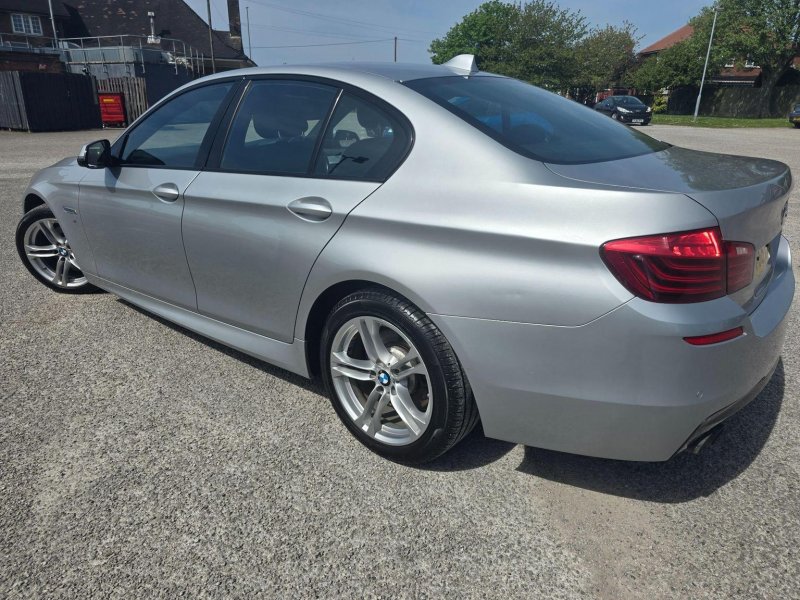 BMW 5 SERIES